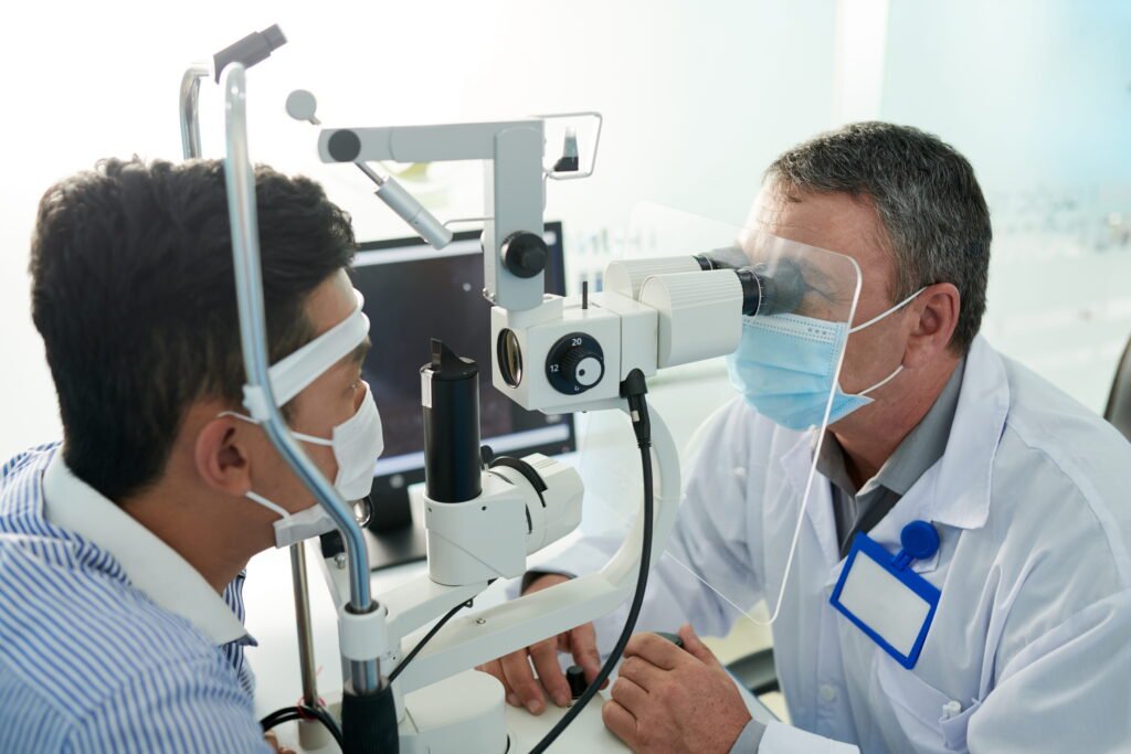 Eye Specialist in Ghaziabad - Le Crest Hospital