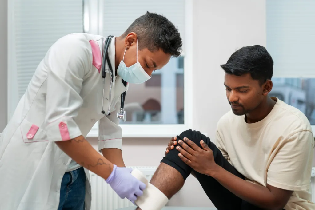Physiotherapist in Ghaziabad - Le Crest Hospital