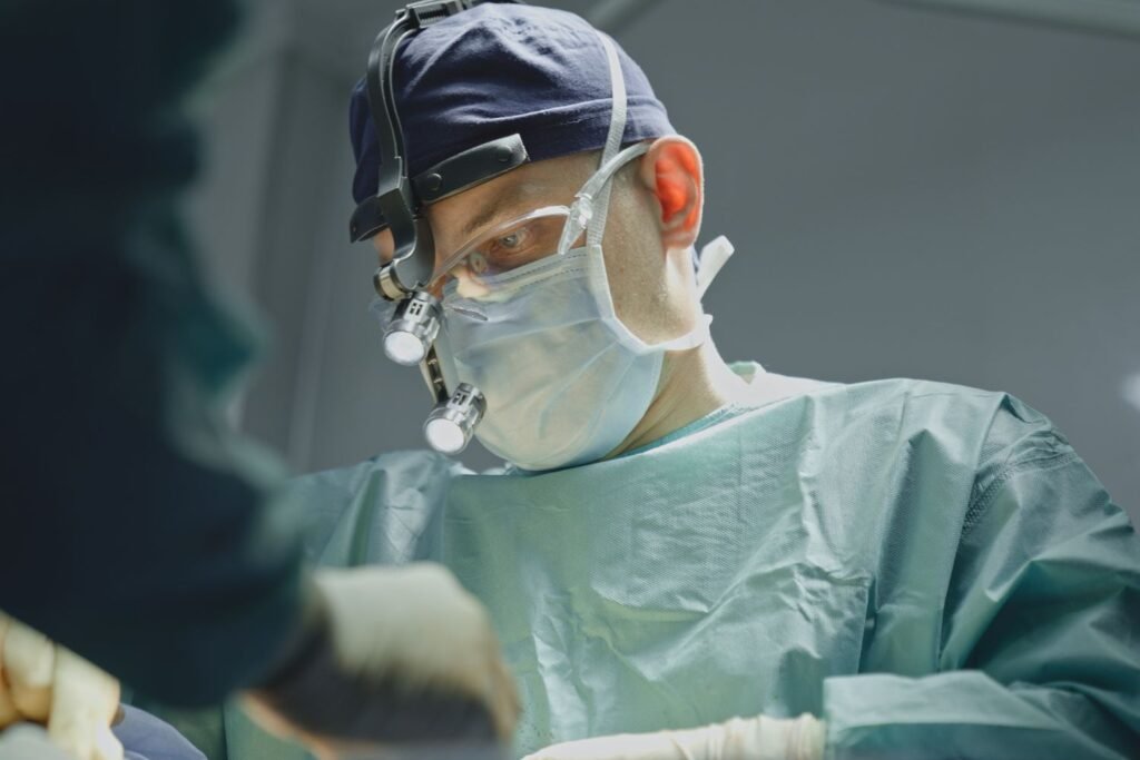 Best Plastic Surgeon Ghaziabad - Le Crest Hospital