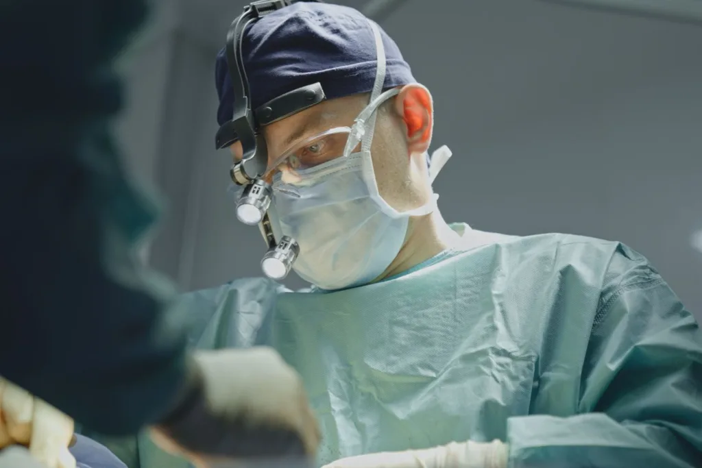 Best Plastic Surgeon Ghaziabad - Le Crest Hospital
