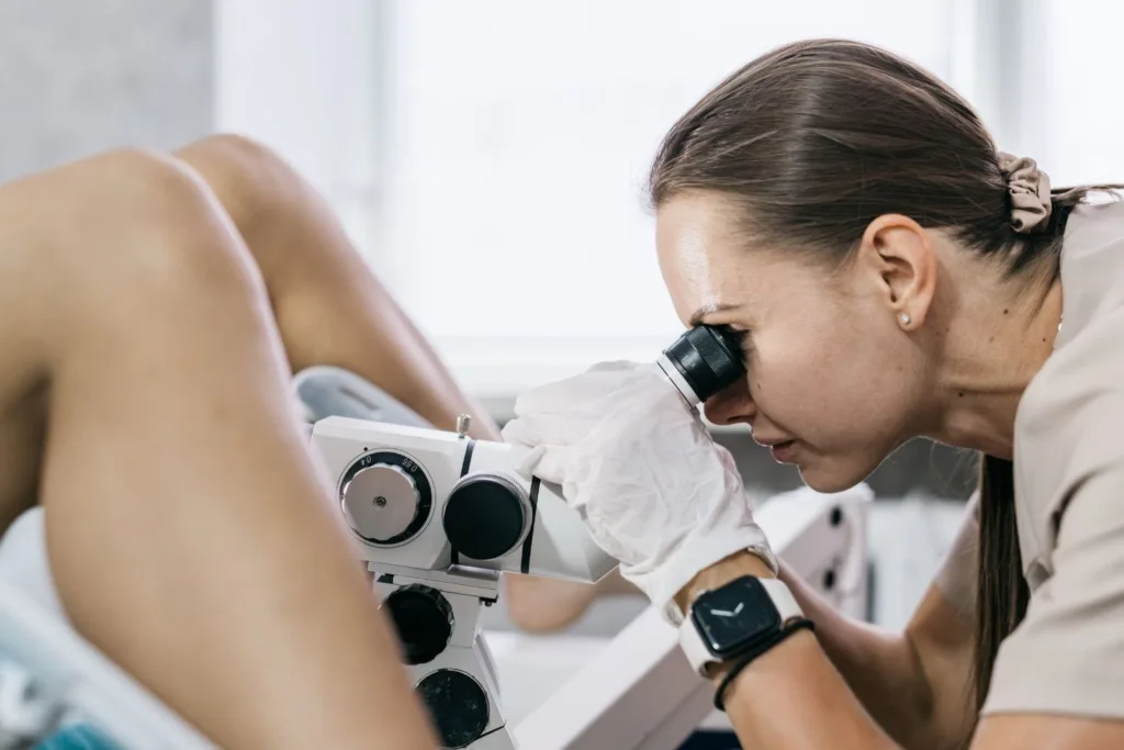Gynecologist in Indirapuram Ghaziabad - Le Crest Hospital