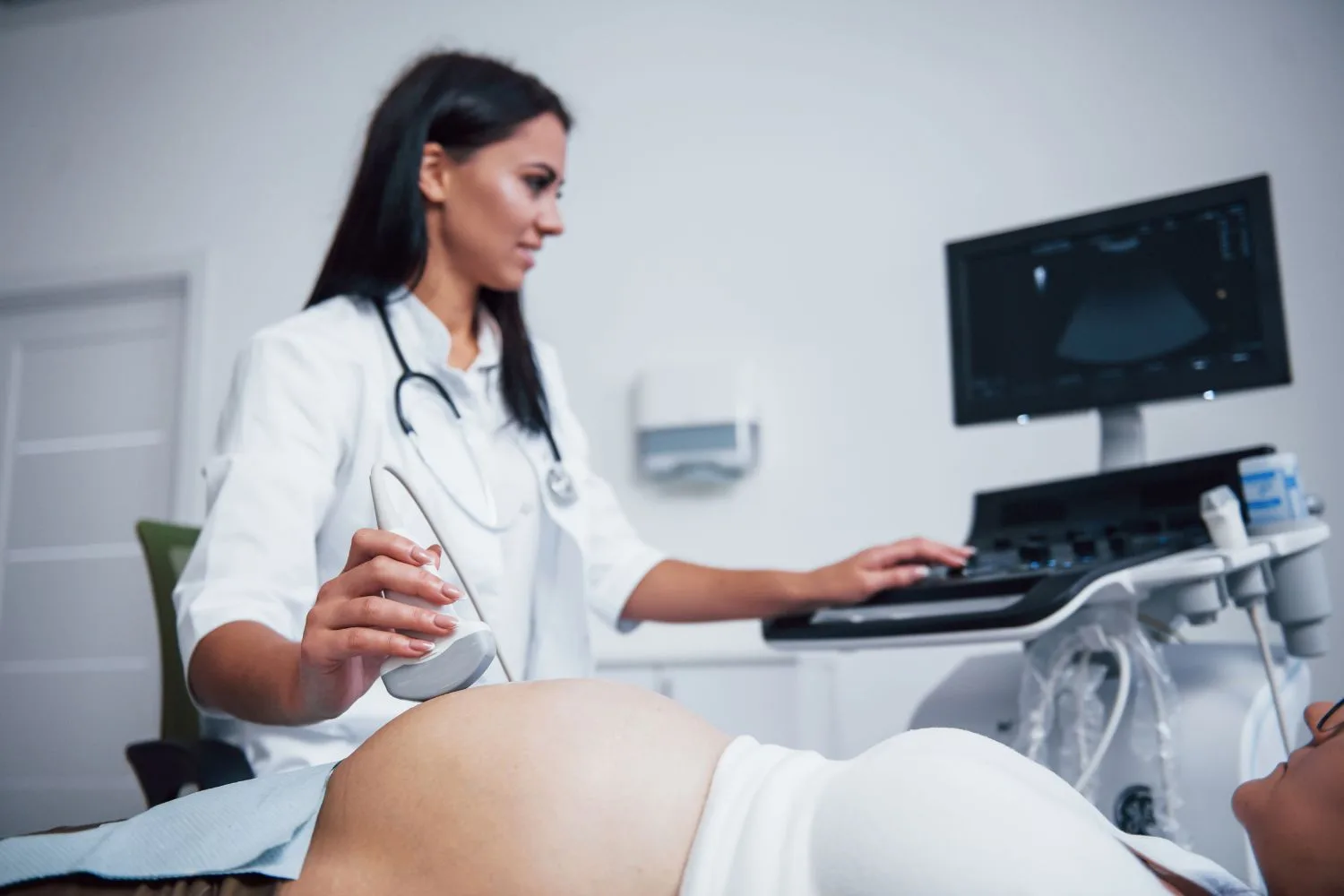 Best Gynaecologist in Ghaziabad Personalised Women’s Healthcare