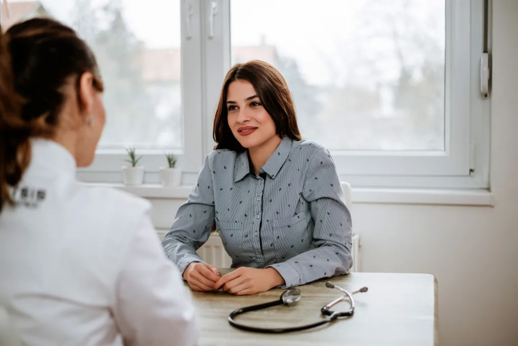 PCOS Symptoms and Treatment in Ghaziabad - Le Crest Hospital